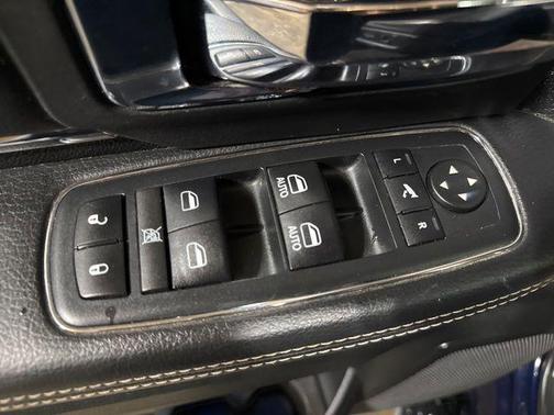 True Blue Pearlcoat 2017 RAM 1500 Laramie