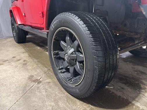 Flame Red Clearcoat 2013 Jeep Wrangler Unlimited Sahara
