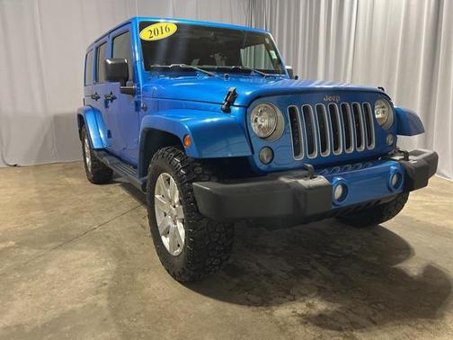 2016 Jeep Wrangler Unlimited Sahara