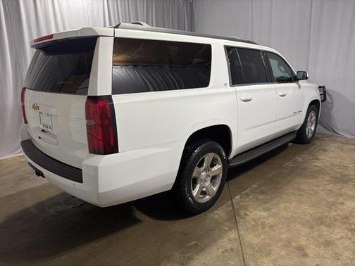 2017 Chevrolet Suburban LT
