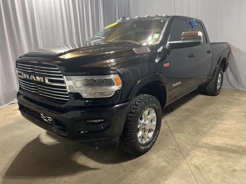 2022 RAM 2500 Laramie Crew Cab 4x4 6'4' Box
