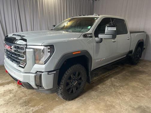2025 GMC Sierra 2500 AT4