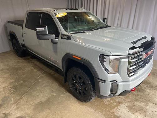 2025 GMC Sierra 2500 AT4