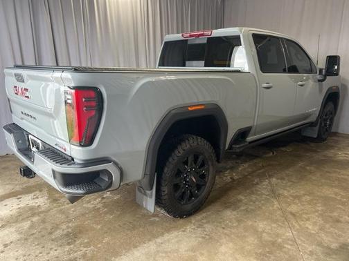 2025 GMC Sierra 2500 AT4