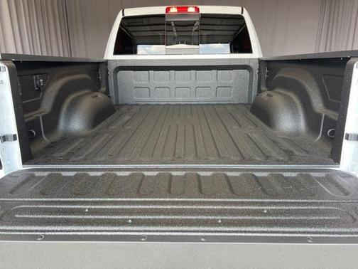 2025 RAM 2500 Tradesman Crew Cab 4x4 6'4' Box