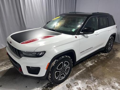 2022 Jeep Grand Cherokee Trailhawk