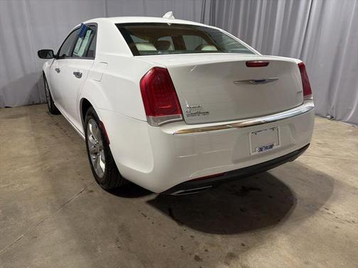 2018 Chrysler 300 Limited