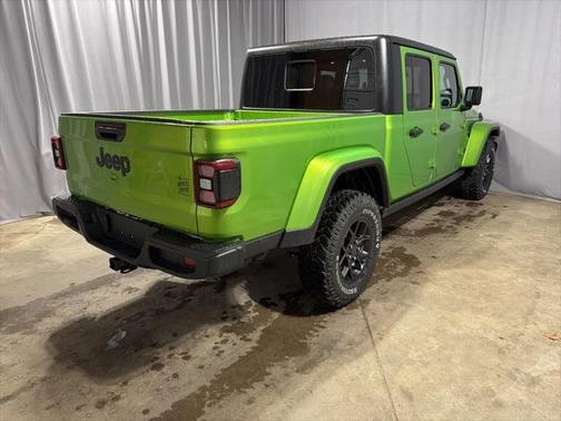 2026 Jeep Gladiator Willys 4x4
