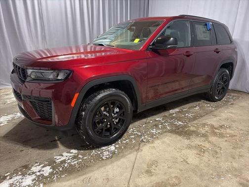 2026 Jeep Grand Cherokee Altitude