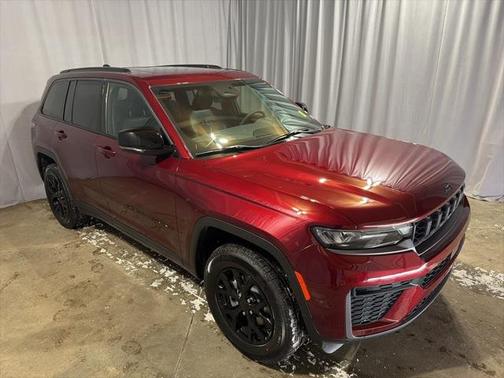 2026 Jeep Grand Cherokee Altitude