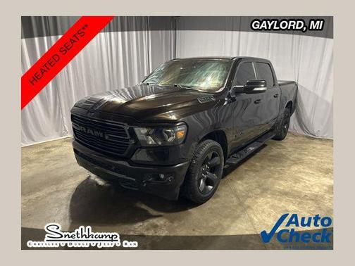 Diamond Black Crystal Pearlcoat 2019 RAM 1500 Big Horn