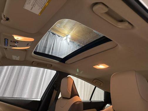 2017 Toyota Prius Four