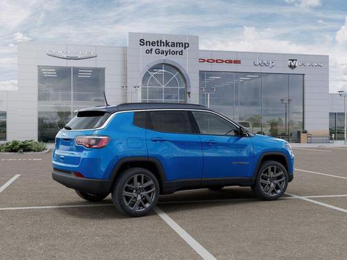Hydro Blue Pearlcoat 2026 Jeep Compass Limited