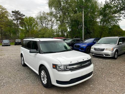 White 2014 Ford Flex SE