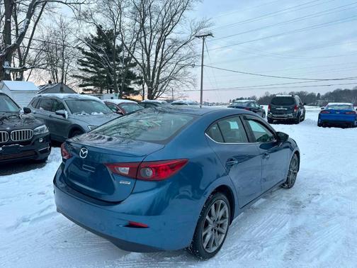 2018 Mazda Mazda3 Touring