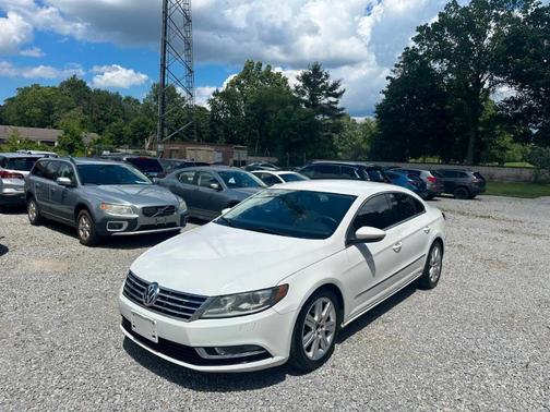 White 2013 Volkswagen CC 2.0T Sport