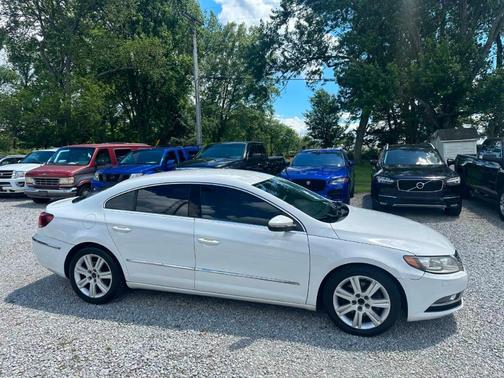 White 2013 Volkswagen CC 2.0T Sport