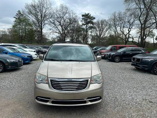 2013 Chrysler Town & Country Touring