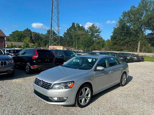 Silver 2013 Volkswagen Passat 2.0 TDI SEL Premium
