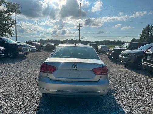 Silver 2013 Volkswagen Passat 2.0 TDI SEL Premium