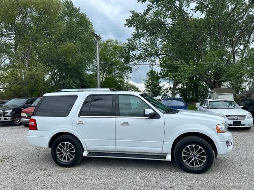 White 2017 Ford Expedition Limited