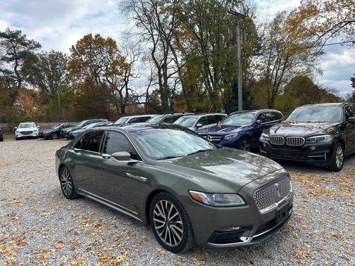 2017 Lincoln Continental Select