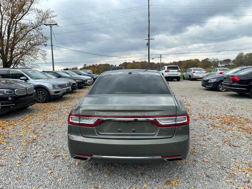 2017 Lincoln Continental Select