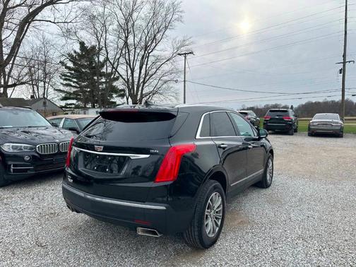Black 2017 Cadillac XT5 Luxury