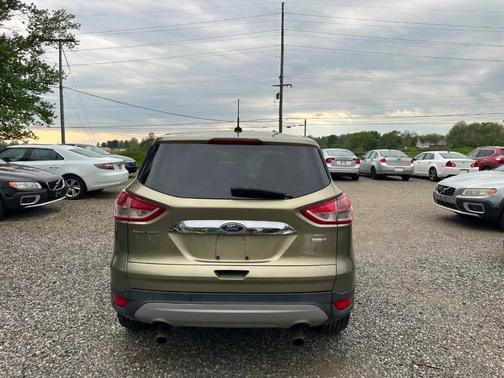 Green 2013 Ford Escape SEL