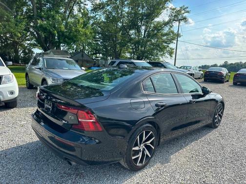 2019 Volvo S60 T5 Momentum