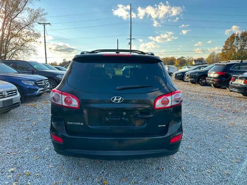 2012 Hyundai SANTA FE SE