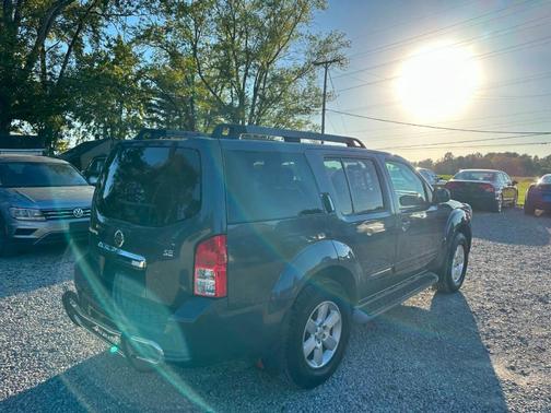 2010 Nissan Pathfinder SE
