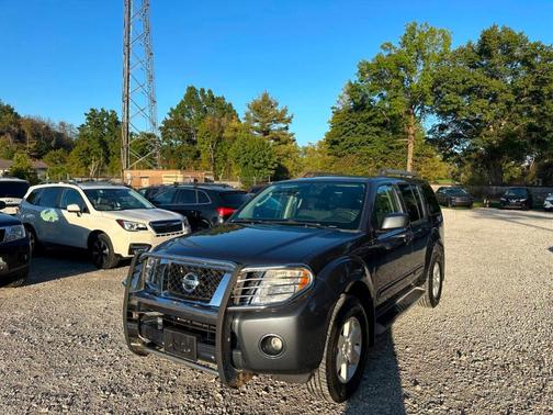 2010 Nissan Pathfinder SE