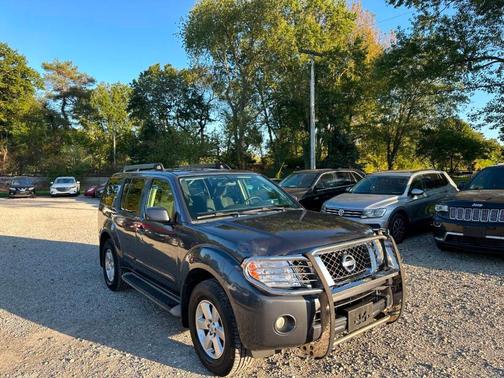 2010 Nissan Pathfinder SE