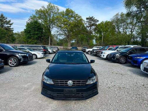 Black 2018 Volkswagen Jetta 1.4T SE