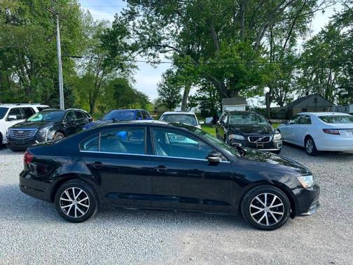 Black 2018 Volkswagen Jetta 1.4T SE
