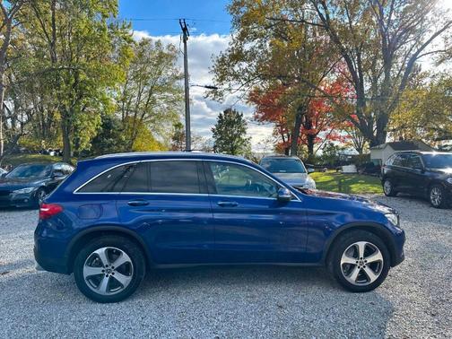 2018 Mercedes-Benz GLC 300 Base 4MATIC