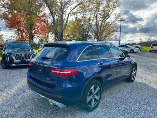 2018 Mercedes-Benz GLC 300 Base 4MATIC