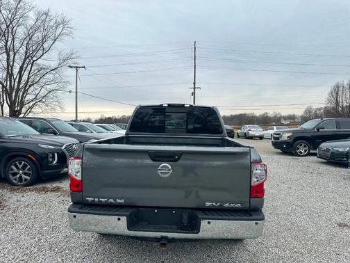 2017 Nissan Titan SV