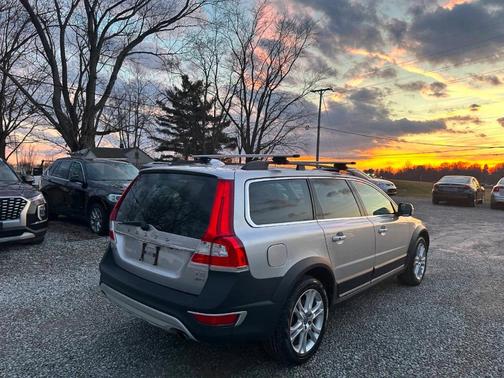 2016 Volvo XC70 T5 Premier