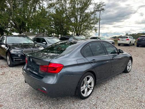 2018 BMW 330 i xDrive