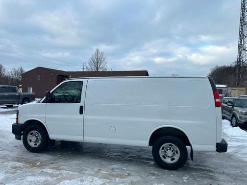 2017 Chevrolet Express 2500 Work Van
