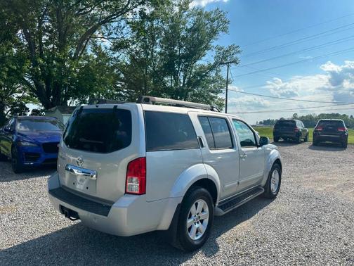 Silver Lightning 2011 Nissan Pathfinder SV