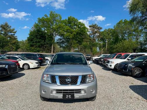 Silver Lightning 2011 Nissan Pathfinder SV
