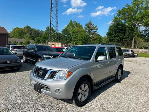 Silver Lightning 2011 Nissan Pathfinder SV
