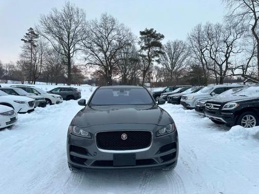 2018 Jaguar F-PACE 30t Premium