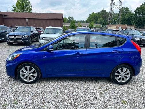 2013 Hyundai Accent SE