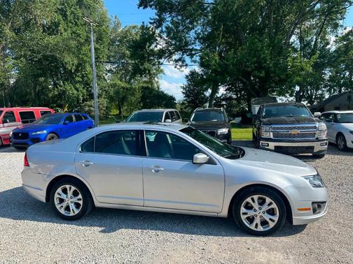 Silver 2012 Ford Fusion SE