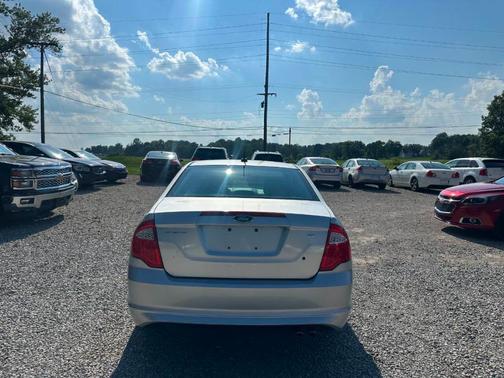 Silver 2012 Ford Fusion SE