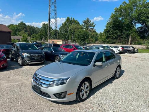 Silver 2012 Ford Fusion SE